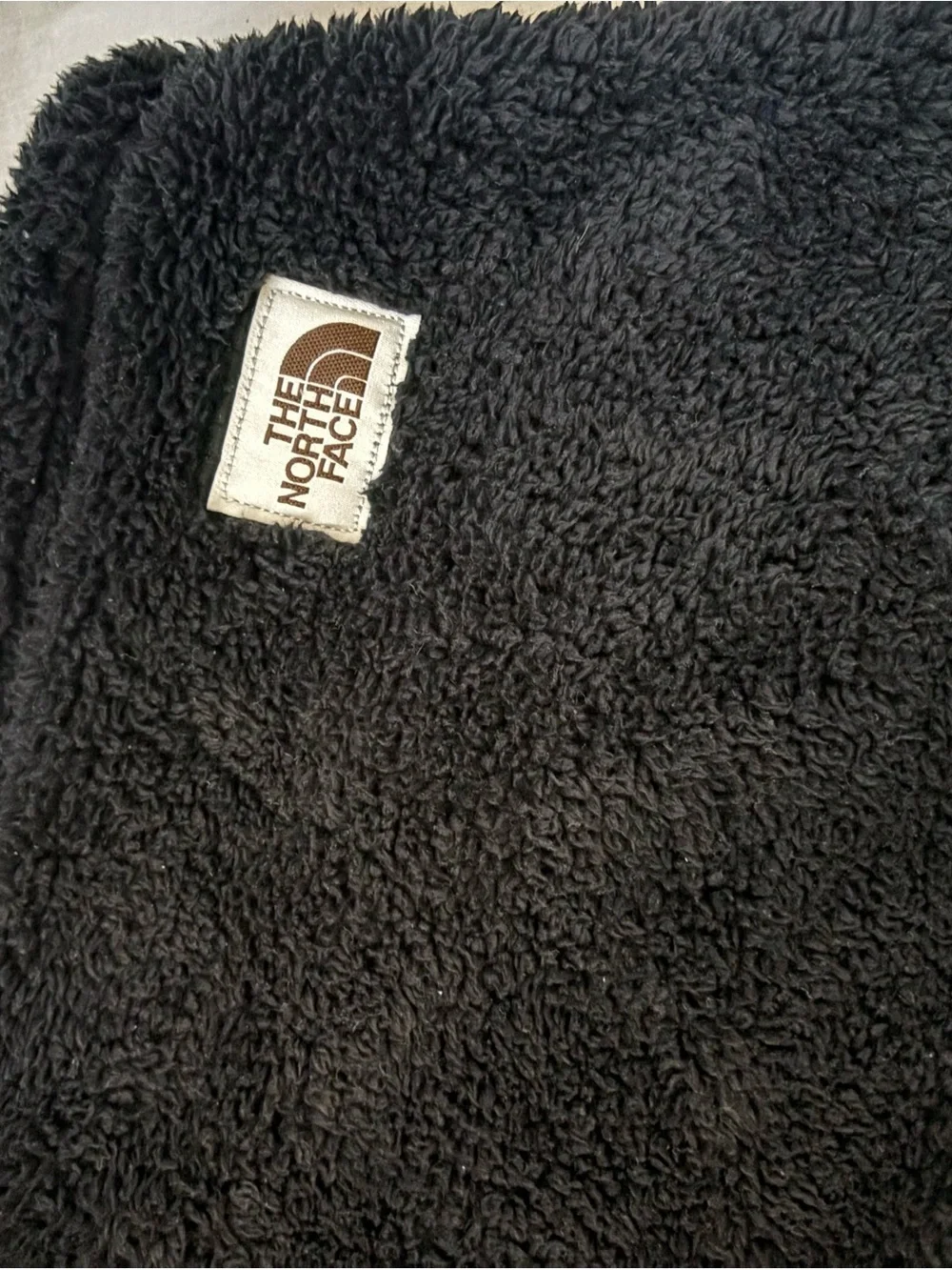 The North Face Black Sherpa Neck Warmer - Picture 2 of 5